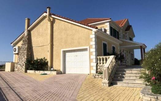 Stunning 4-Bedroom Villa for Sale in Helmata