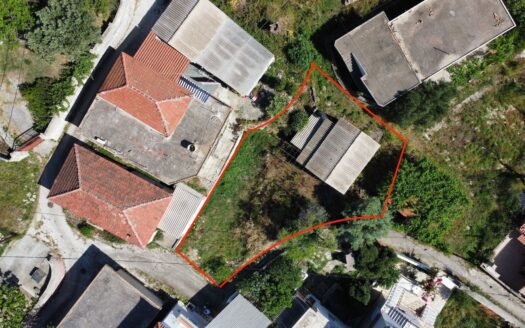 Charming Plot with Renovation Potential in Vouni Village