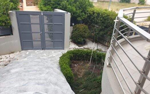 Newly Built Maisonette with Garden & Parking in Keratea, Athens