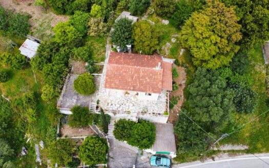 Traditional Greek Home with Renovation Potential in Pastra Area