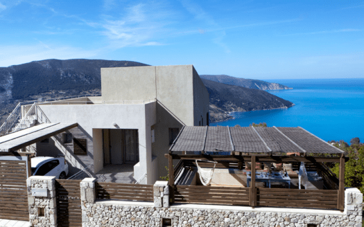 Stone-Built Villa with Panoramic Views & Guesthouse in Agonas