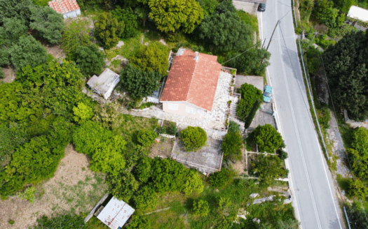 Traditional Greek Home with Renovation Potential in Pastra Area