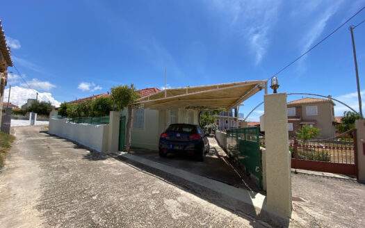 Charming Village Home With Renovation Potential in Havriata