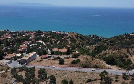 Prime Plot with Panoramic Sea Views in Lourdata