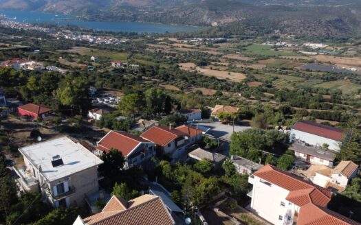 Helmata Property with Renovation Potential & Stunning Views