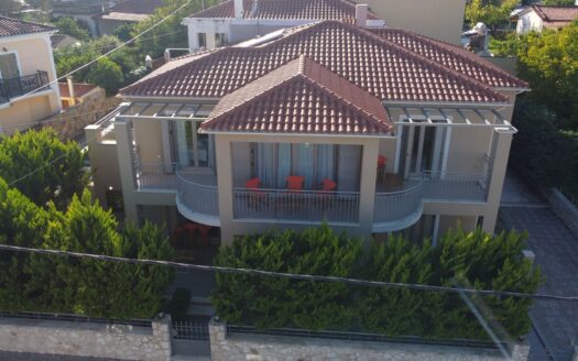 Panoramic Sea View Apartment in Karavomylos